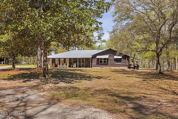 3110 Dogpatch Road, Kiln, MS 39556