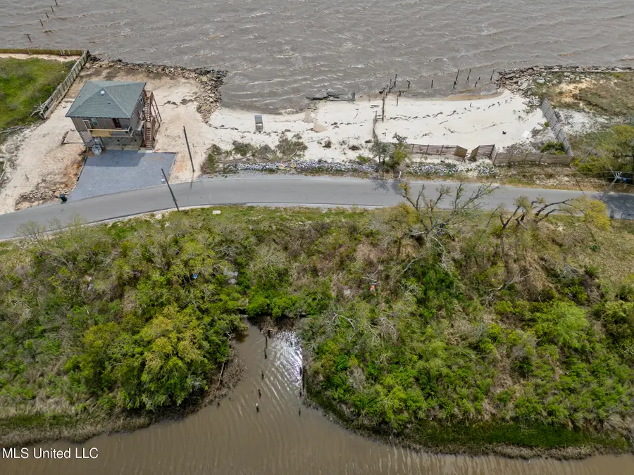 Belle Fontaine Drive, Ocean Springs, MS 39564 - Image #2