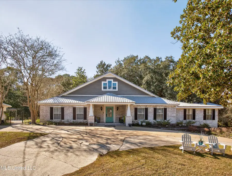 1802 Stuart Avenue, Ocean Springs, MS 39564 - Image #2