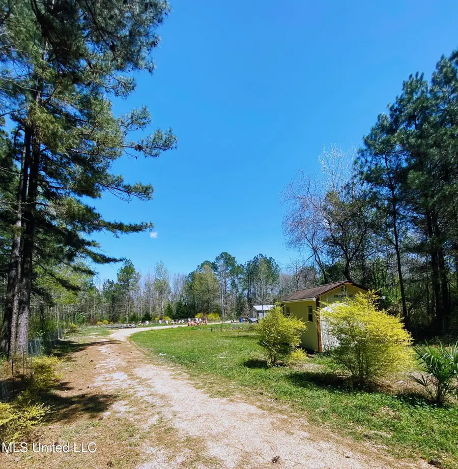 26 Pecan Dr Drive, Lumberton, MS 39455 - Image #3