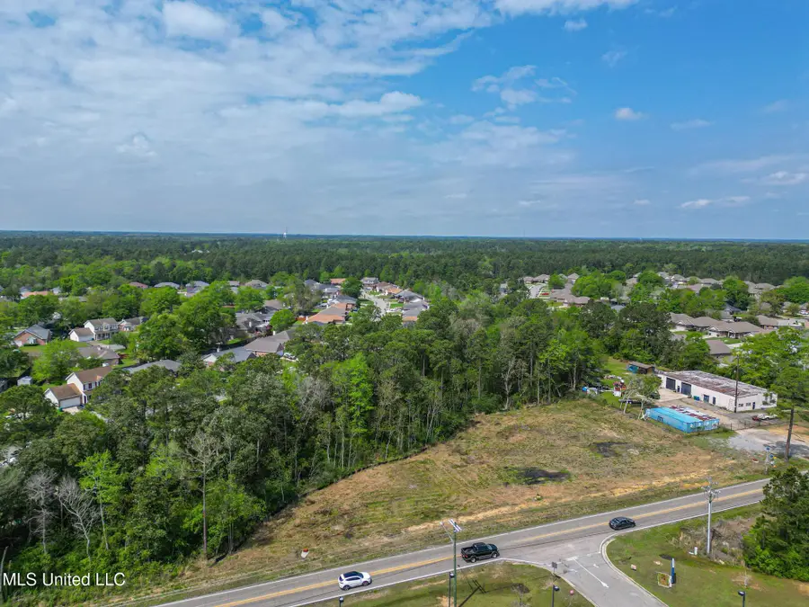 003 Three Rivers Road, Gulfport, MS 39503 - Image #3