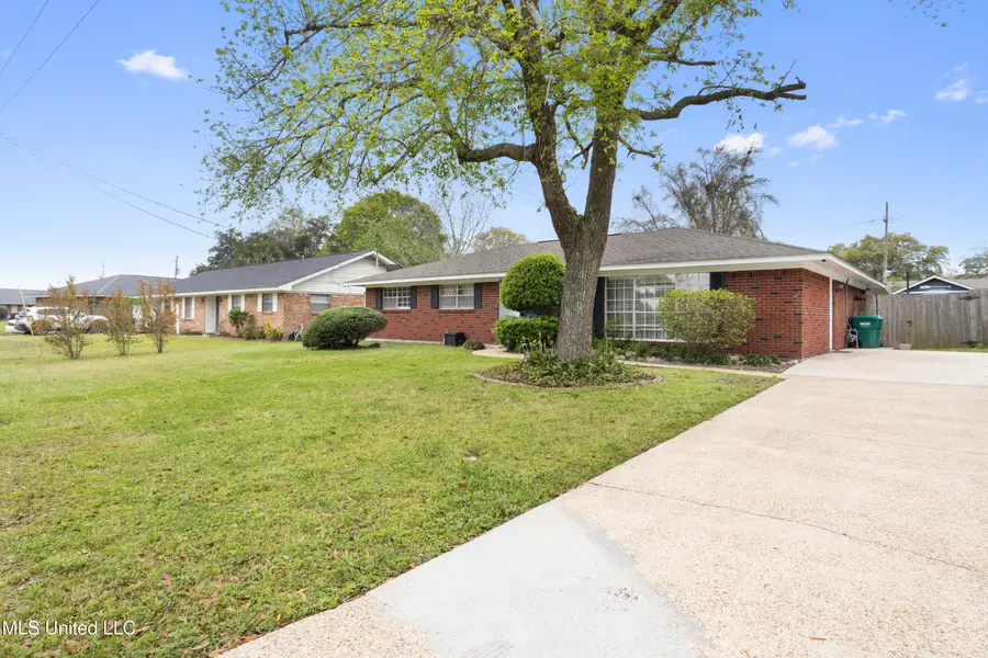 2 Lexington Place, Gulfport, MS 39507 - Image #2