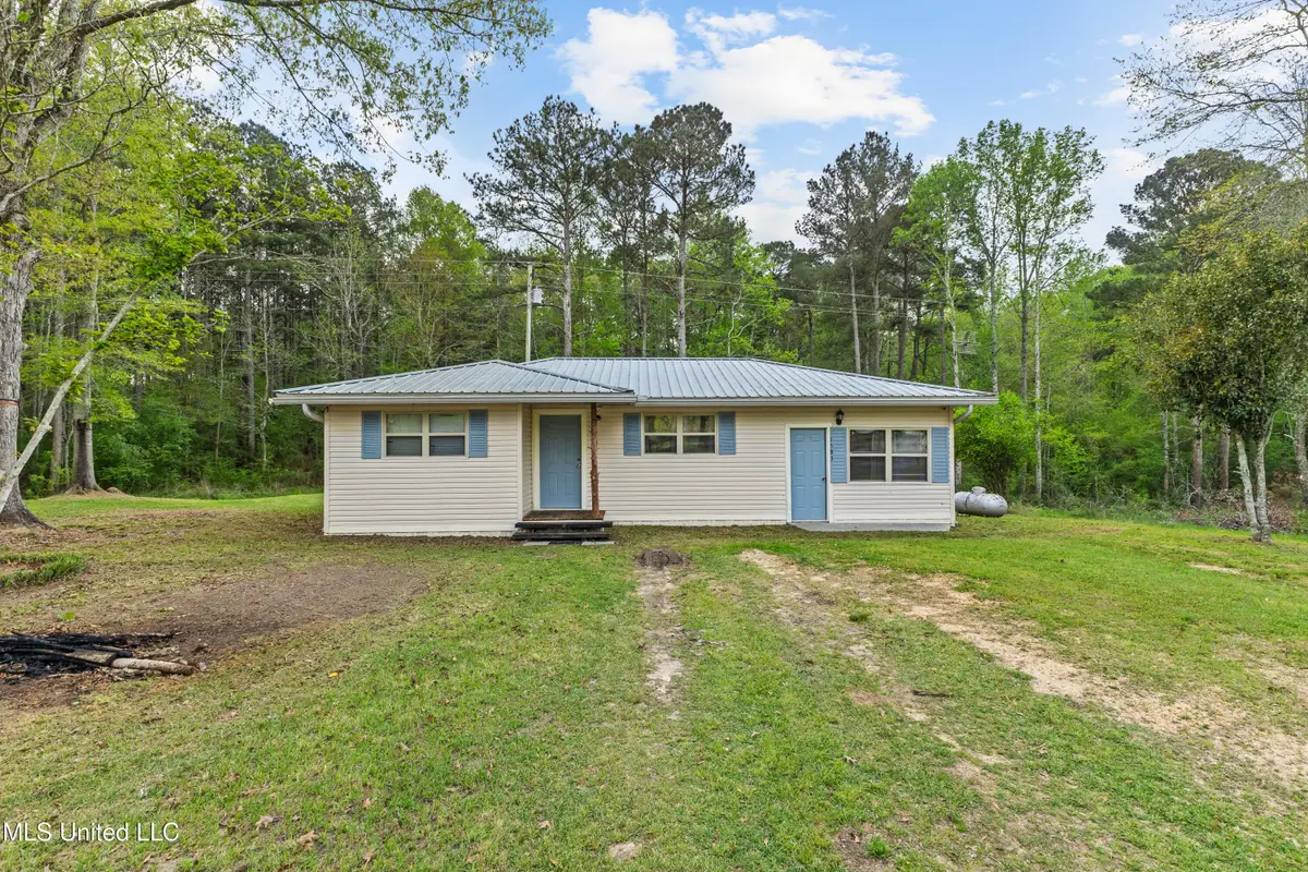 1583 Dry Creek Rd Road, Magee, MS 39111 - Image #1
