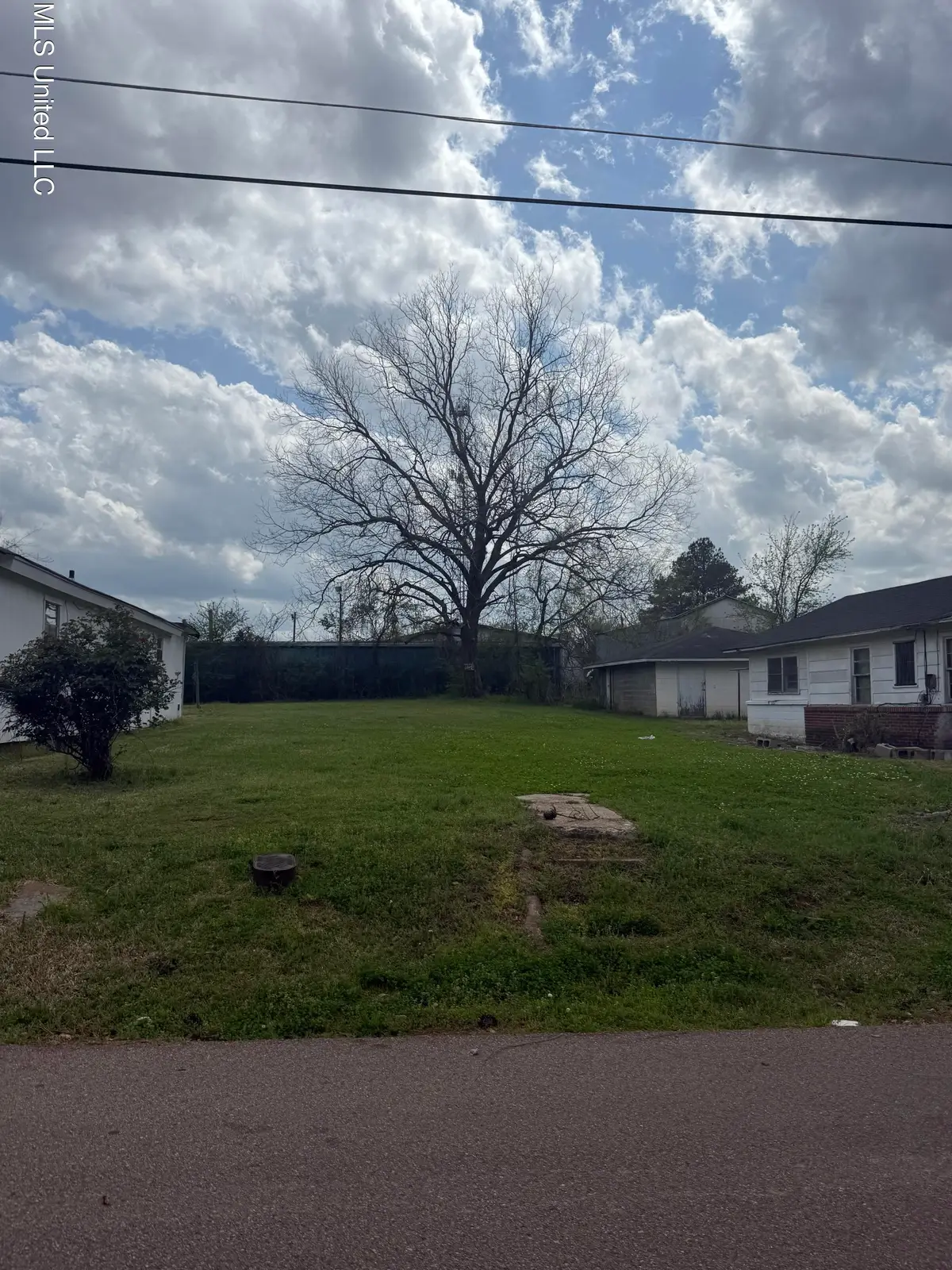 611 Brooks Street, Grenada, MS 38901 - Image #1