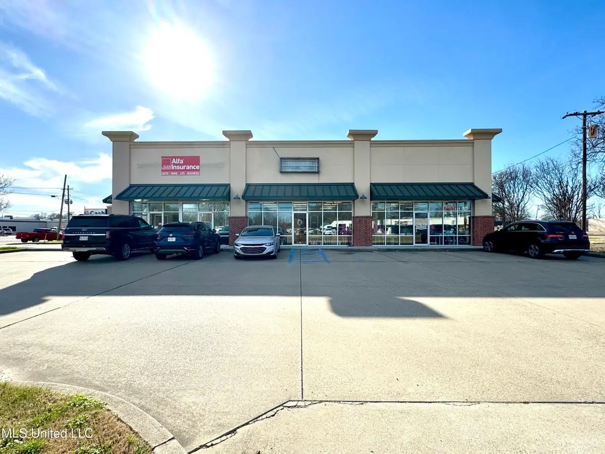 105 N Davis Avenue, Cleveland, MS 38732 - Image #1