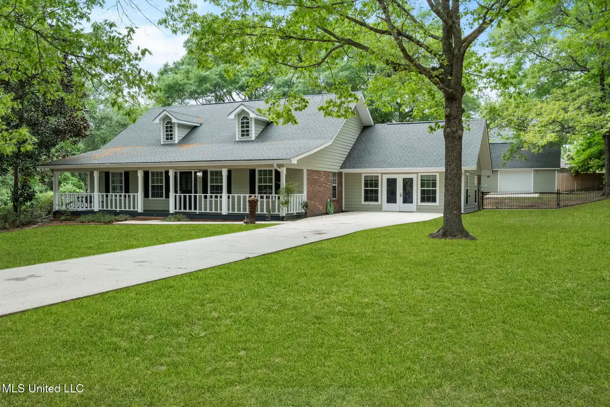 18401 Dogwood Lane, Saucier, MS 39574 - Image #1