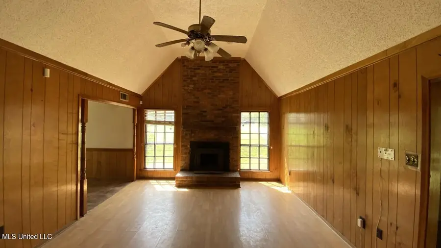 2334 N Pine Lea Drive, Jackson, MS 39209 - Image #3