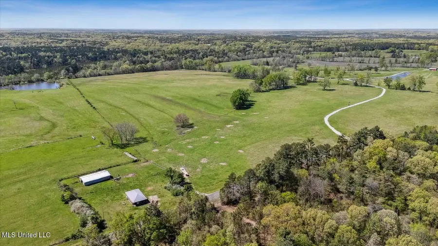 722 Laws Hill Road, Holly Springs, MS 38635 - Image #2