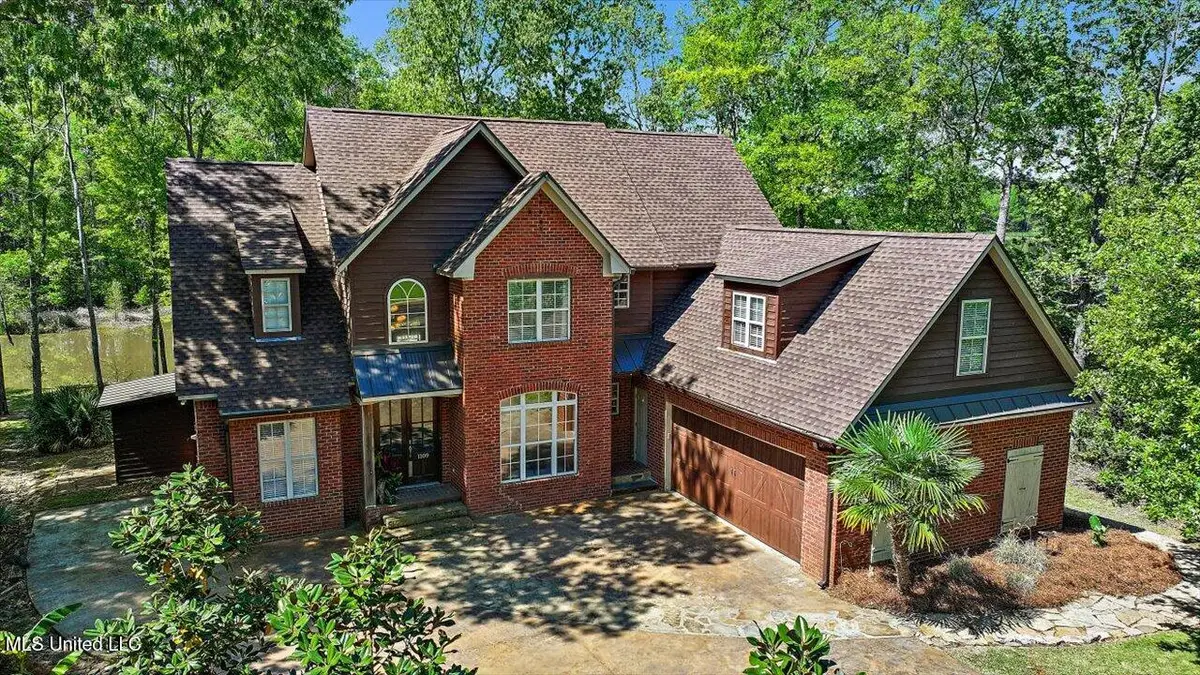 1109 Foxpoint, Brandon, MS 39047 - #1