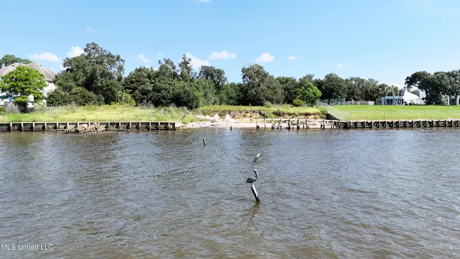 5701 Belle Fontaine Drive, Ocean Springs, MS 39564 - Image #2