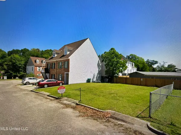 San Souci Drive, Gulfport, MS 39507