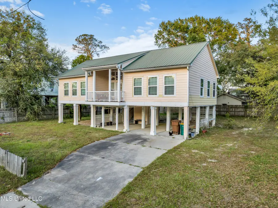 326 Strangi Avenue, Biloxi, MS 39530 - Image #2