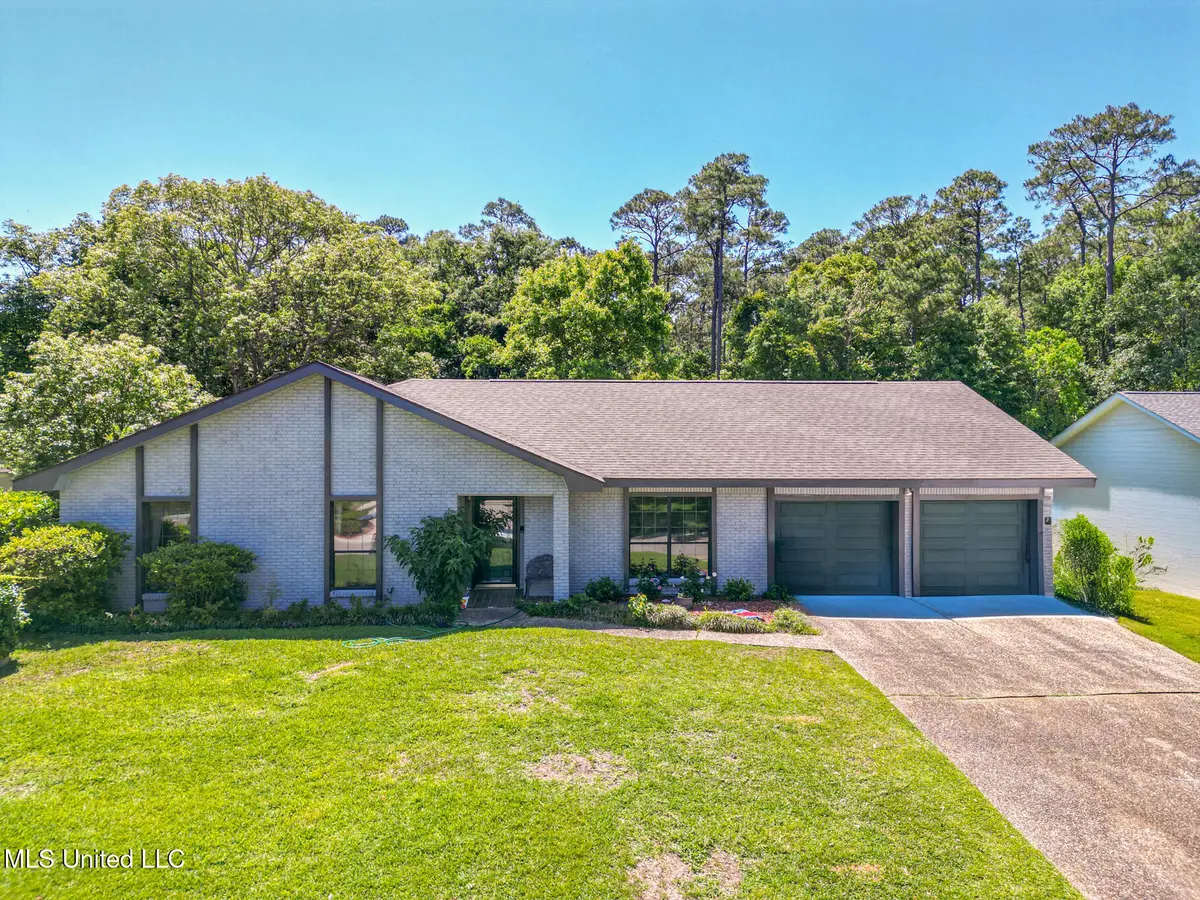 419 Cove Drive, Biloxi, MS 39531 - Image #1