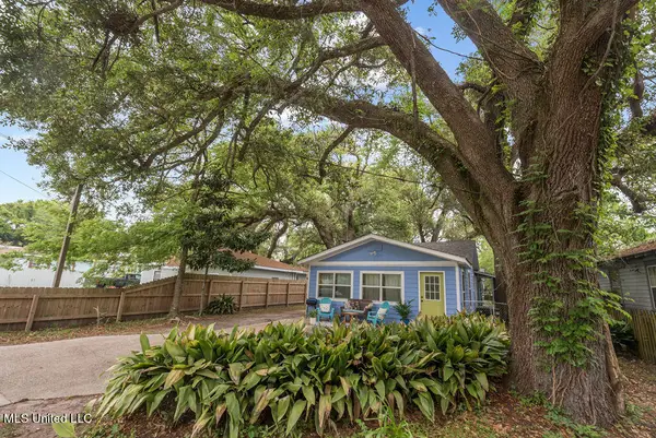 317 Ballentine Street, Bay Saint Louis, MS 39520