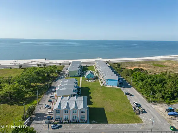 1515 E Beach Boulevard, Pass Christian, MS 39571