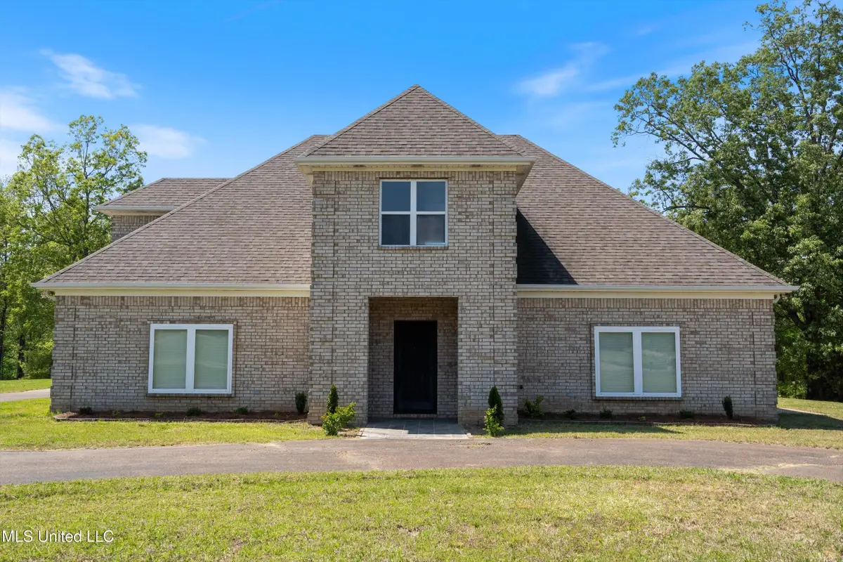 206 Swan Lk Drive, Coldwater, MS 38618 - Image #1