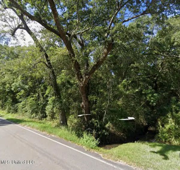 Rose Farm Road, Ocean Springs, MS 39564