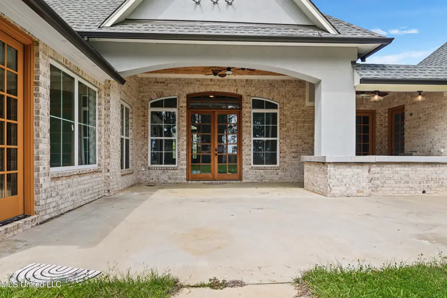 744 Georgetown Street, Hazlehurst, MS 39083 - Image #2