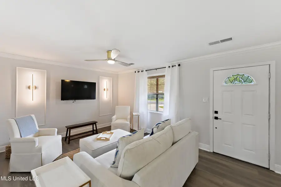 414 Demontluzin Avenue, Bay Saint Louis, MS 39520 - Image #3