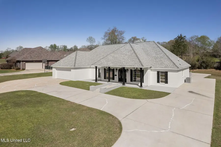 98 Morrell Circle, Hattiesburg, MS 39402 - Image #2