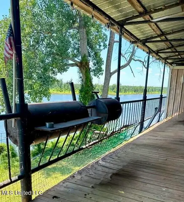 1123 Deer Park Rd. Road, Vidalia, LA 71373