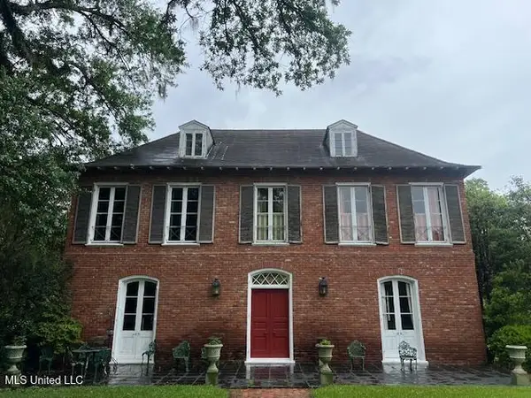 112 Dana Road, Natchez, MS 39120