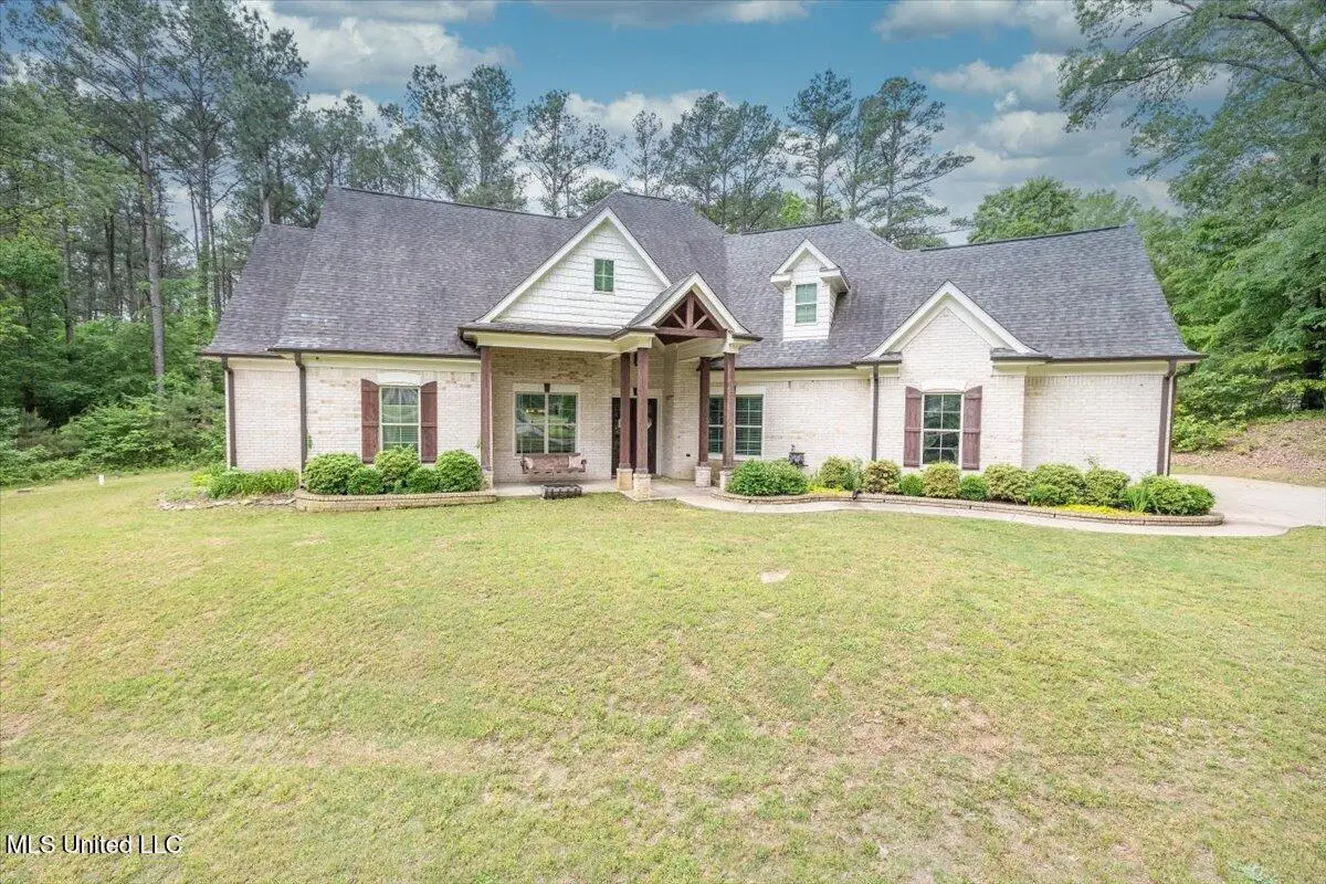 223 Fawn Cove, Hernando, MS 38632 - Image #1