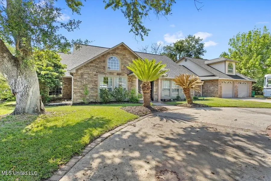 6313 Hermosa Drive, Ocean Springs, MS 39564 - Image #2