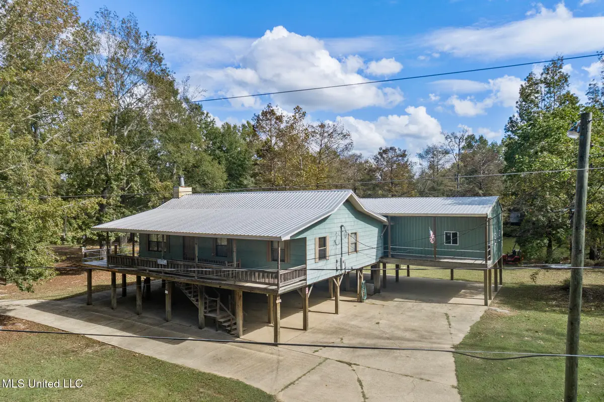 132 Holly Lane, Lucedale, MS 39452 - Image #1