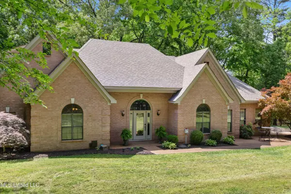 5135 Windy Ridge Drive, Southaven, MS 38671