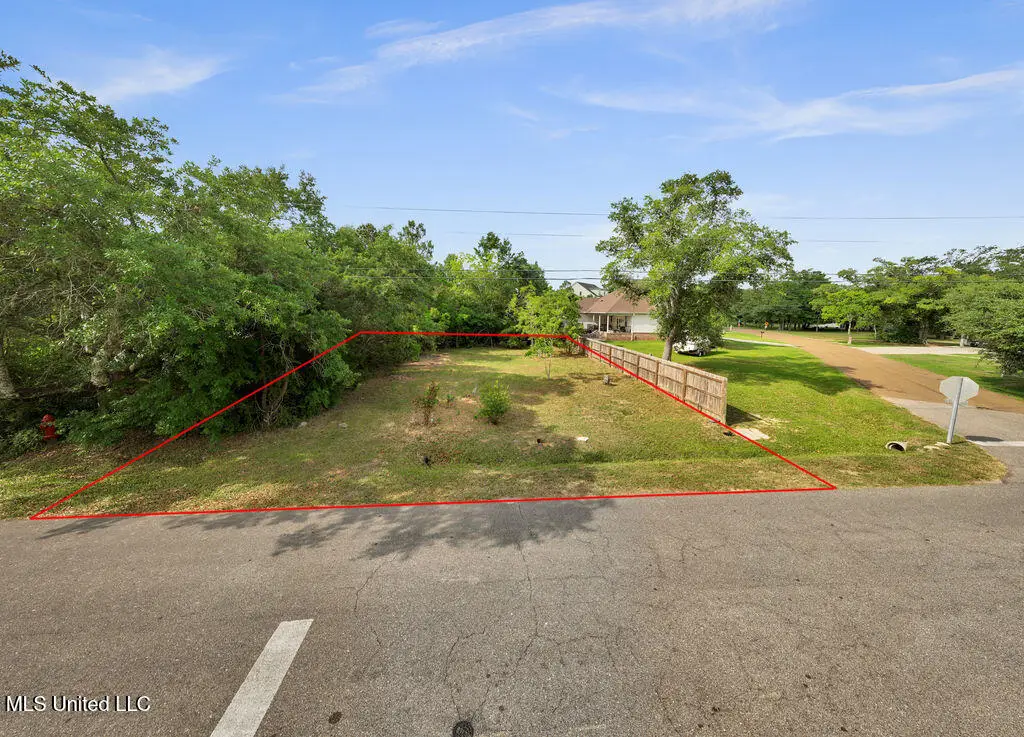 196 Bay Oaks Drive, Bay Saint Louis, MS 39520 - Image #1