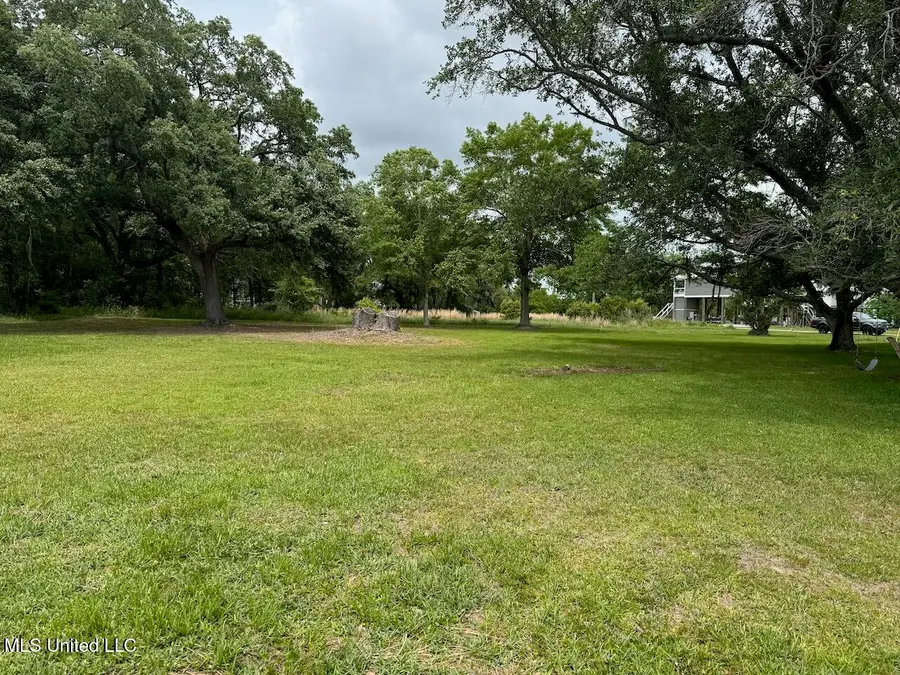 Eagle Point Circle, Biloxi, MS 39532 - #2