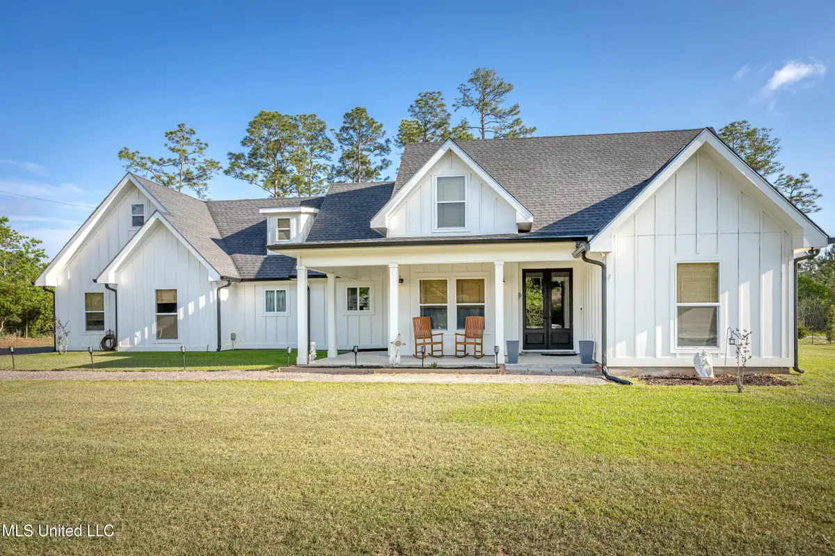 7725 Old Fort Bayou Road, Ocean Springs, MS 39564 - Image #1