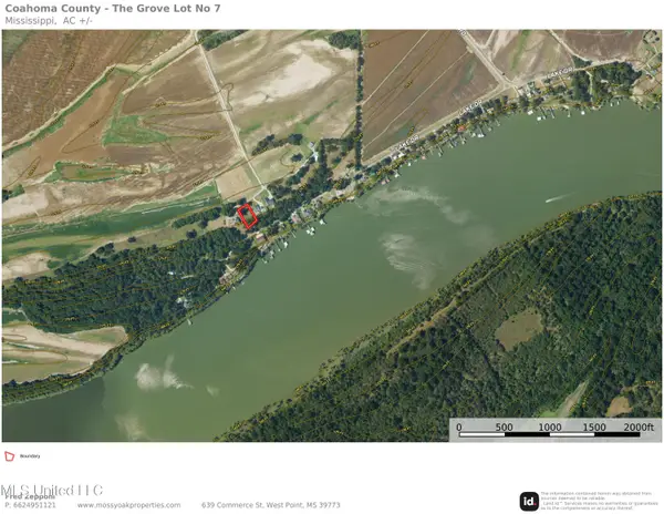 7 Yazoo Pass Drive, Dundee, MS 38626