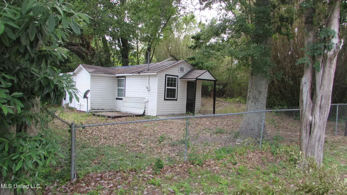 3001 Hewes Avenue, Gulfport, MS 39507 - Image #1