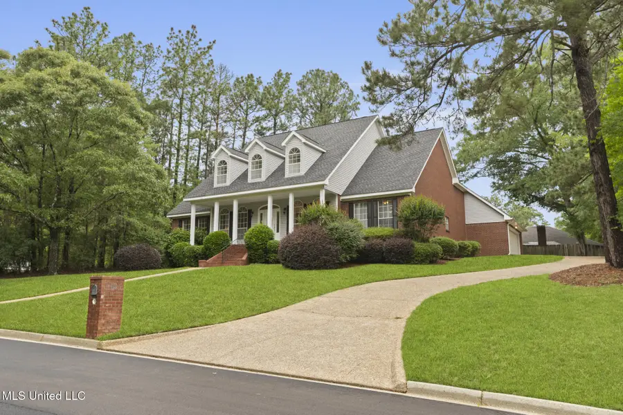 112 St Andrews, Hattiesburg, MS 39401 - Image #3