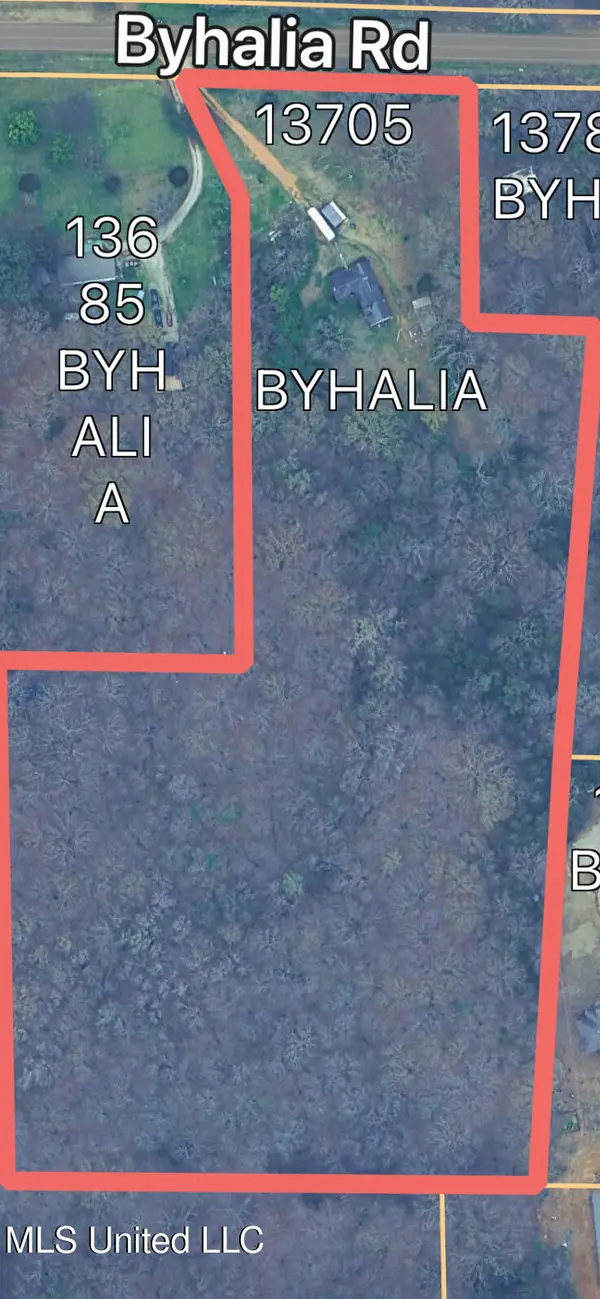 13705 Byhalia Road, Byhalia, MS 38611