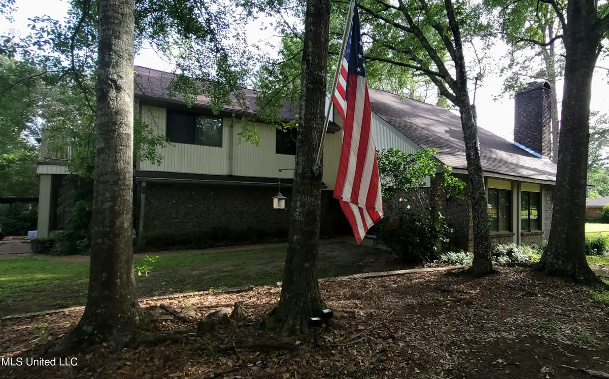 415 Saint Augustine Drive, Madison, MS 39110 - Image #1