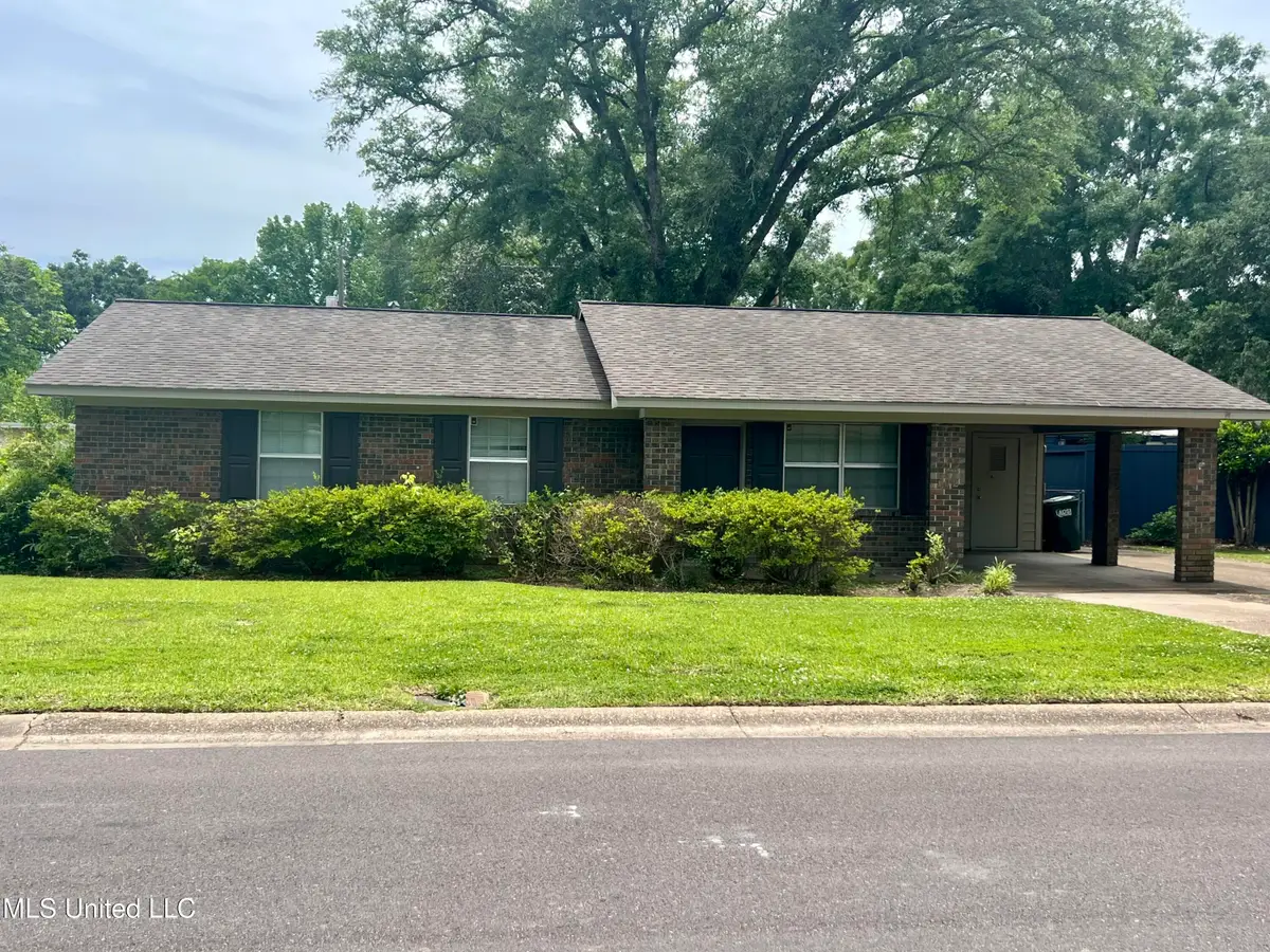 102 Earhart Drive, Natchez, MS 39120 - Image #1