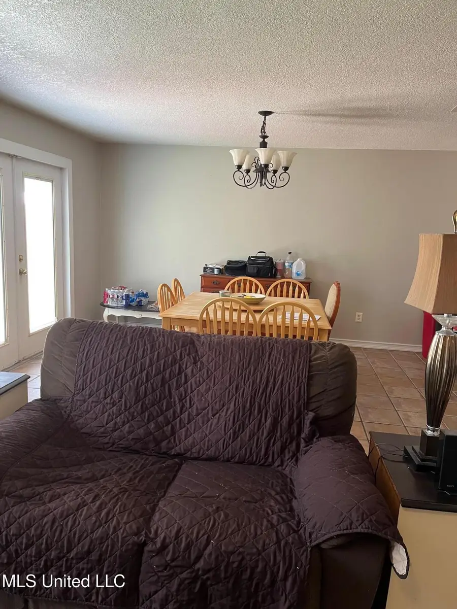 3603 Miles Lane, Ocean Springs, MS 39564 - #3