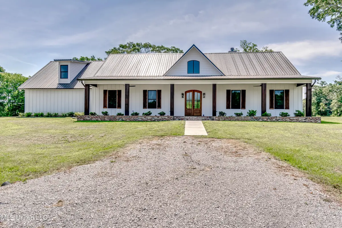 106 Horseshoe Lane, Flora, MS 39071 - Image #1
