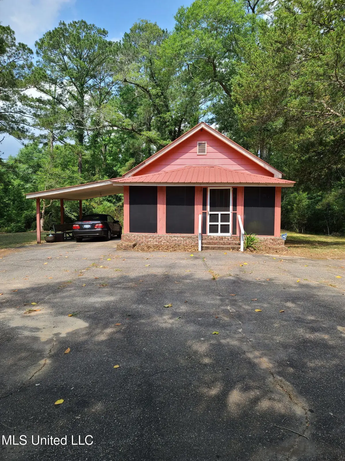 112 Lott Road, Perkinston, MS 39573 - Image #1