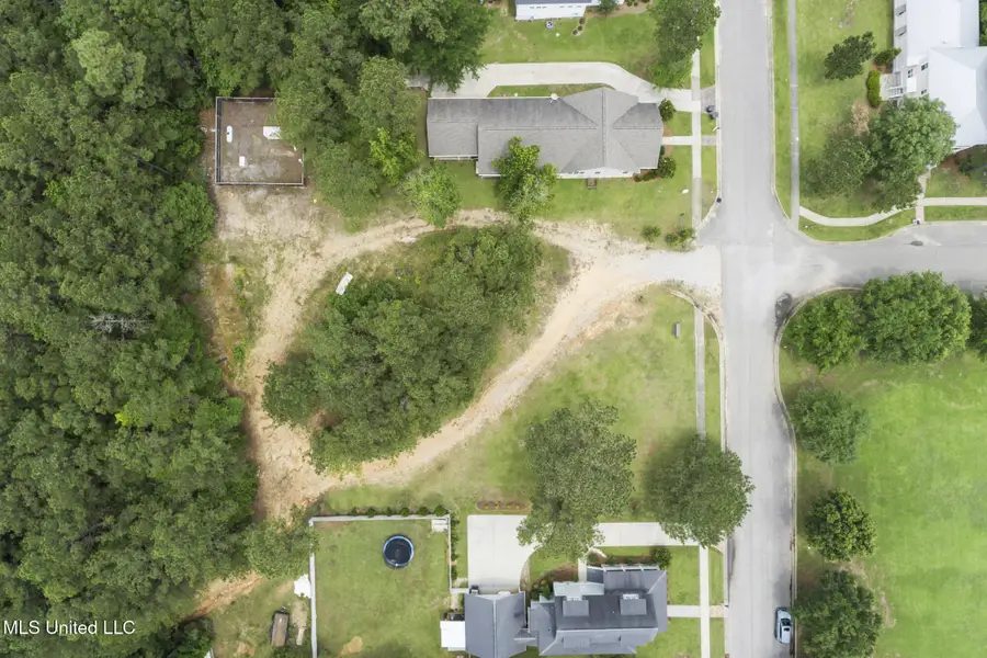 2 S Of Fields, Hattiesburg, MS 39402 - Image #3