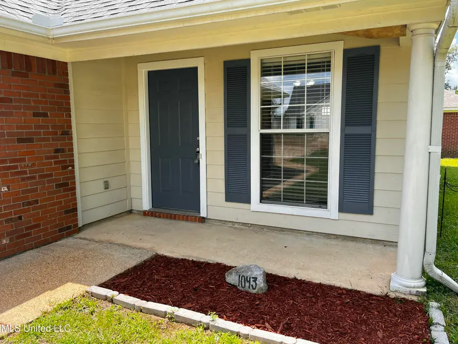 1043 Spanish Oak Boulevard, Florence, MS 39073 - Image #2