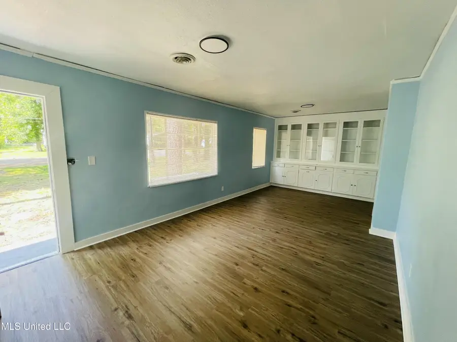 233 Colonial Drive, Jackson, MS 39204 - Image #2