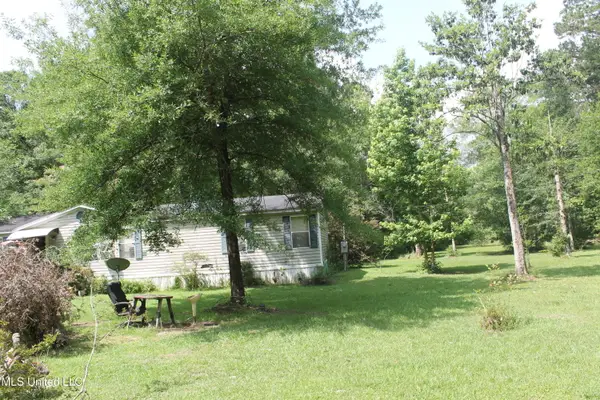 938 Pine Grove Road, Picayune, MS 39466