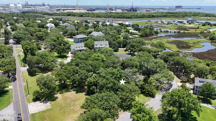 708 Wiggins Circle, Pascagoula, MS 39581 - Image #3