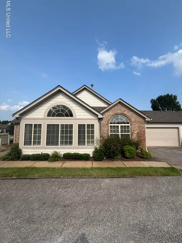 8911 Oak Branch Lane, Olive Branch, MS 38654