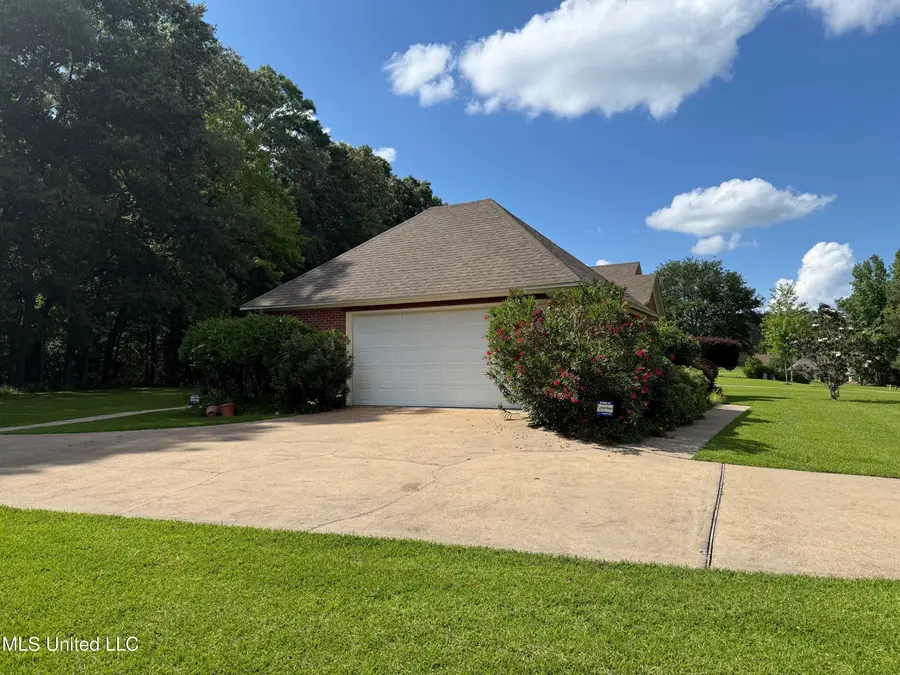 28 Fairway Drive, Natchez, MS 39120 - Image #2