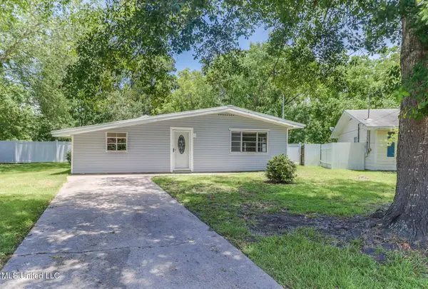 311 Teringo Circle, Ocean Springs, MS 39564